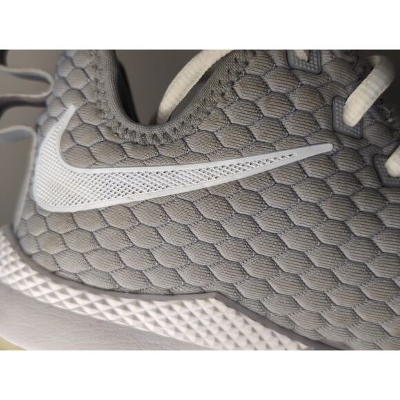 Nike LeBron Witness 3 330 Akron basketball shoes 2018 sz 8.5 - Picture 10 of 10